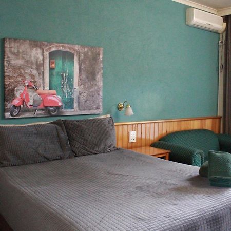 Moe Motor Inn - Contactless 24 Hour Checkinn Available エクステリア 写真