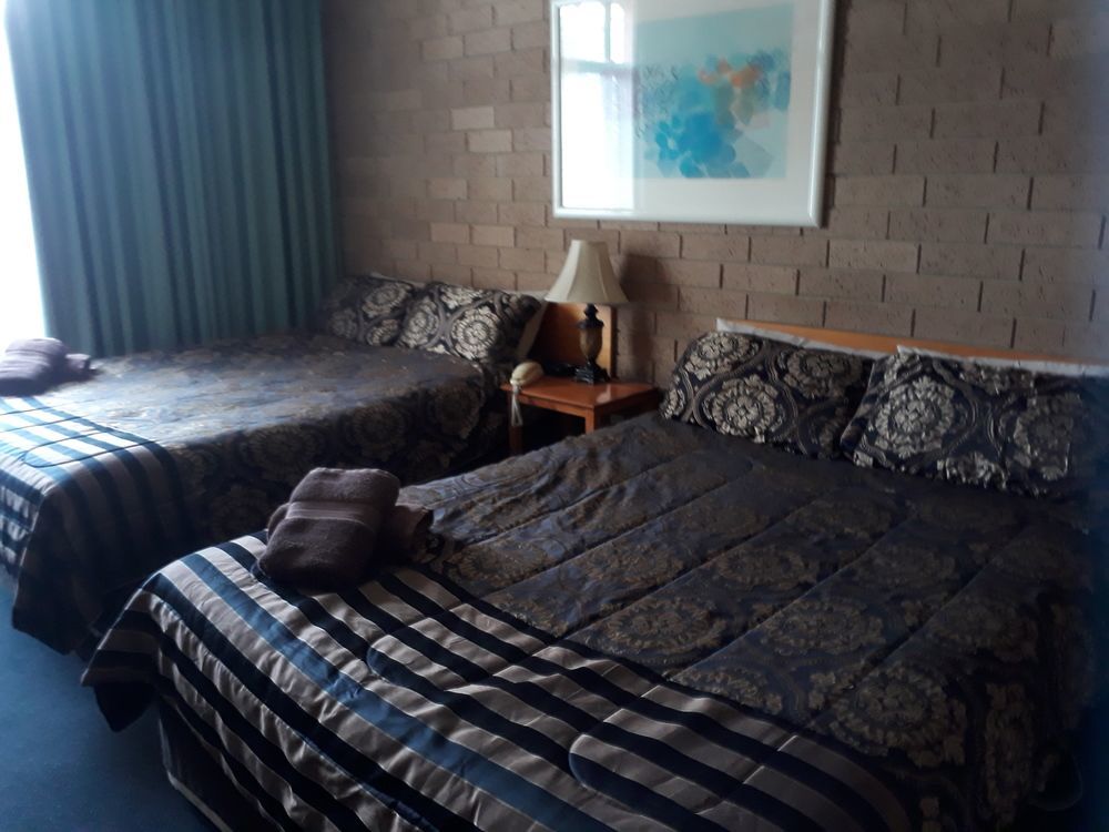 Moe Motor Inn - Contactless 24 Hour Checkinn Available エクステリア 写真