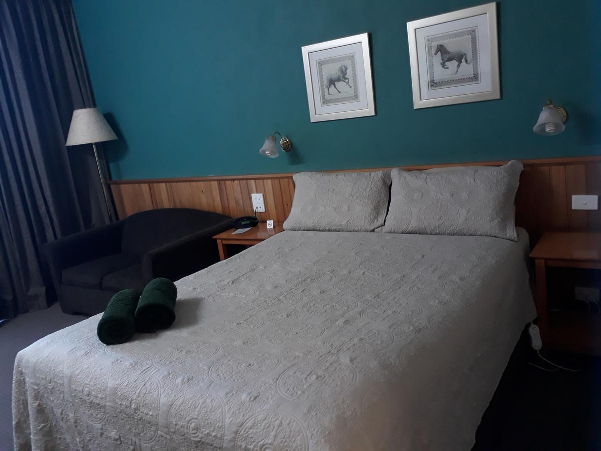 Moe Motor Inn - Contactless 24 Hour Checkinn Available エクステリア 写真